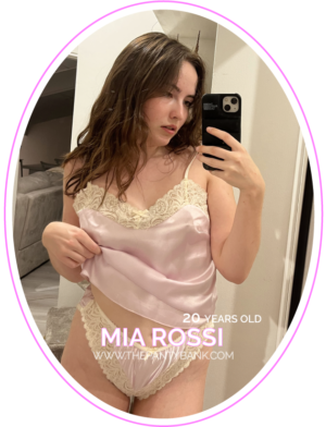 Mia Rossi Used Panties