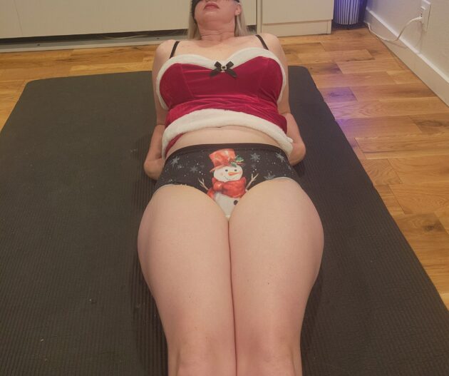 Tara's Black Snowman Panty - Image 2