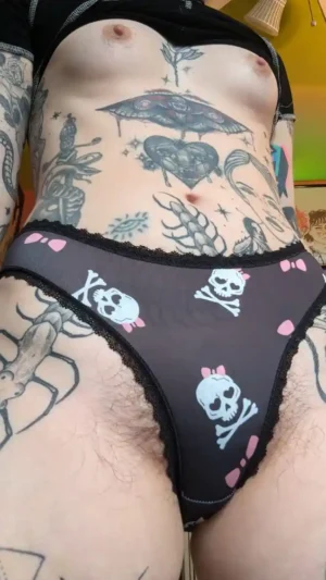 Veronica’s Black Skulls and Bows Panty