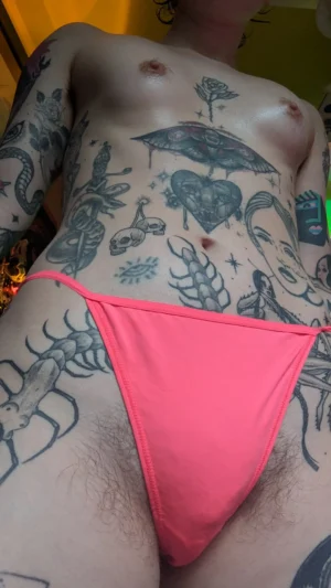 Veronica’s Coral Stringy Panty
