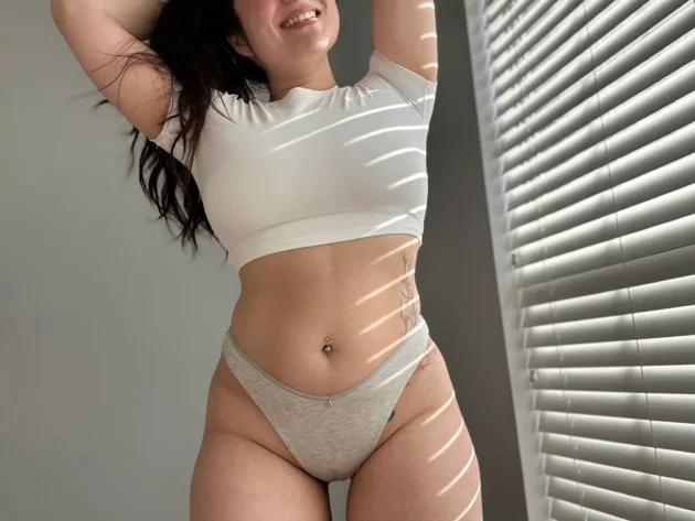 Sophia's Grey Cotton Heart Charm Thong - Image 2
