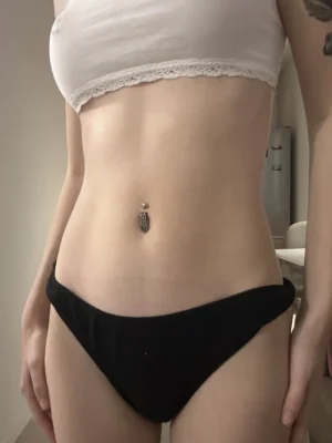 Azalea’s Black Thong