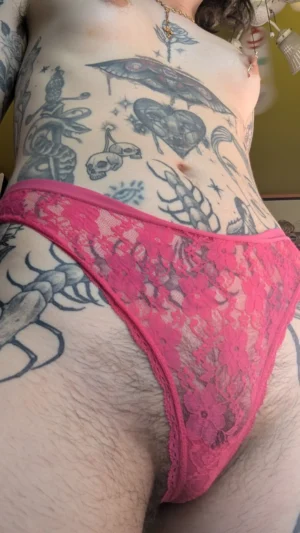 Veronica’s Hot Pink Floral Lace Thong