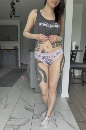 Selena’s Lavender Floral Lace Band Panty